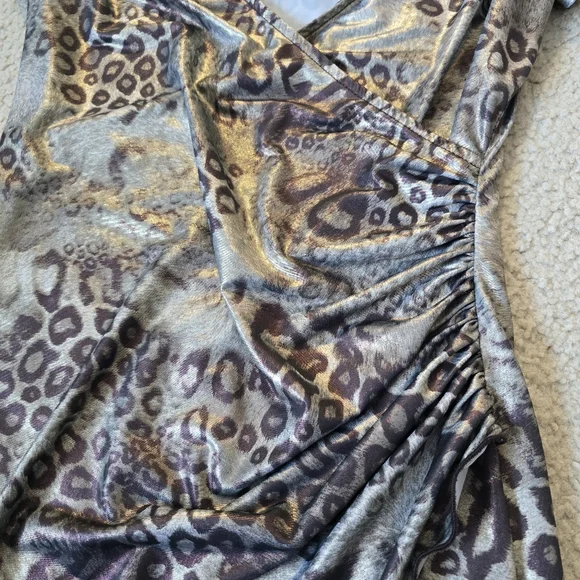 Joseph Ribkoff Metallic Animal Print Ruched Top – Size 4 Small - Picture 4 of 8